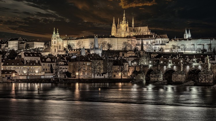 charles-bridge-5818730_1280